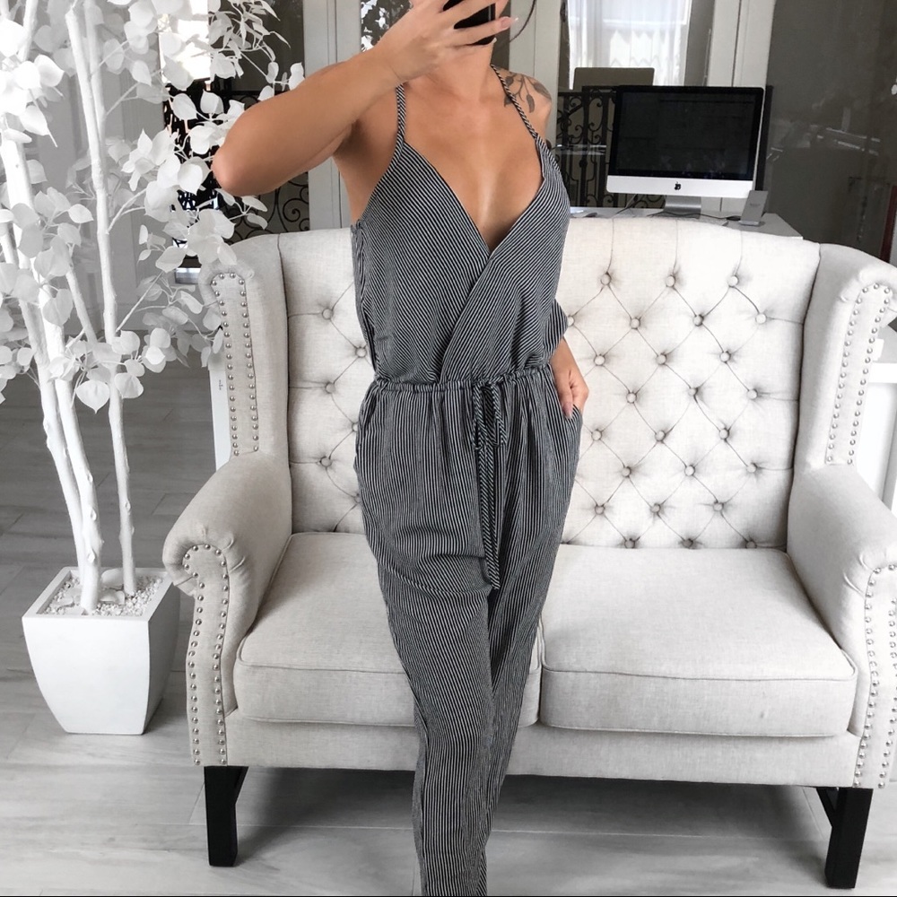 🆕ALIYSHA Jumpsuit - Picture 2 of 5